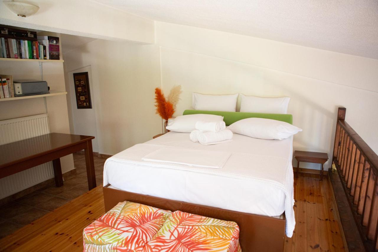 Pampas Seafront Villa, 6 Bedrooms, North Evvoia Kanatádhika Esterno foto