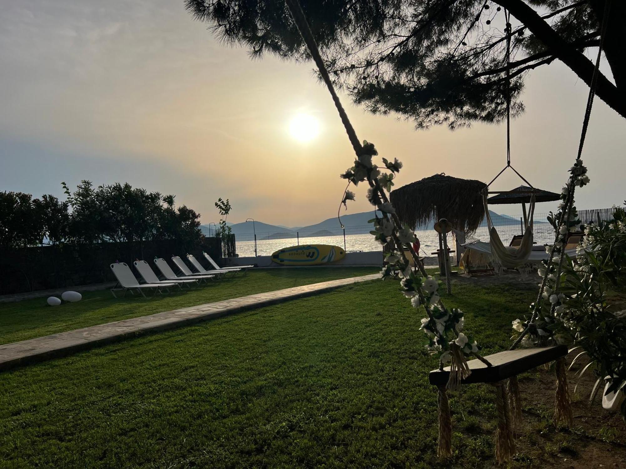 Pampas Seafront Villa, 6 Bedrooms, North Evvoia Kanatádhika Esterno foto